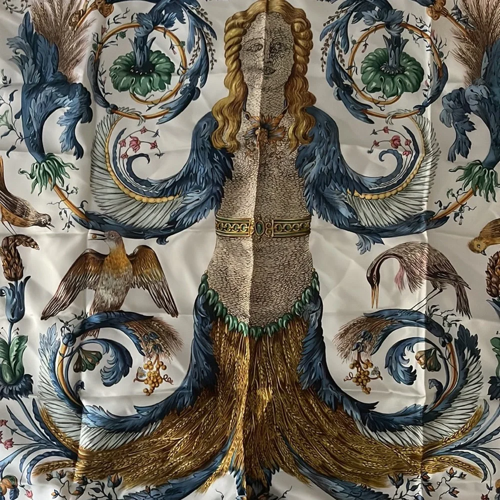 HERMÈS Ceres Silk Twill Scarf 90cm, excellent condition, worn twice. Deep Royal.